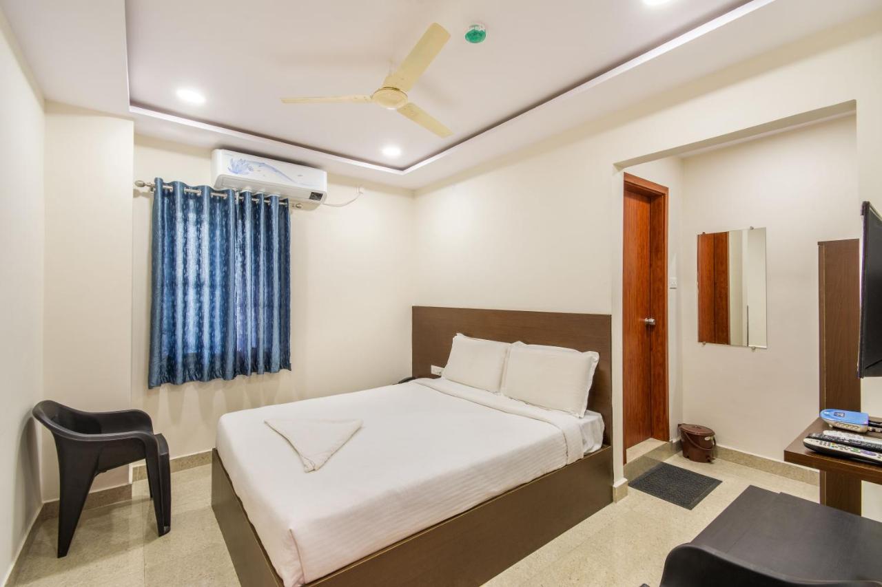 Super Hotel O At Home Hotel Darbar Hyderabad Bagian luar foto