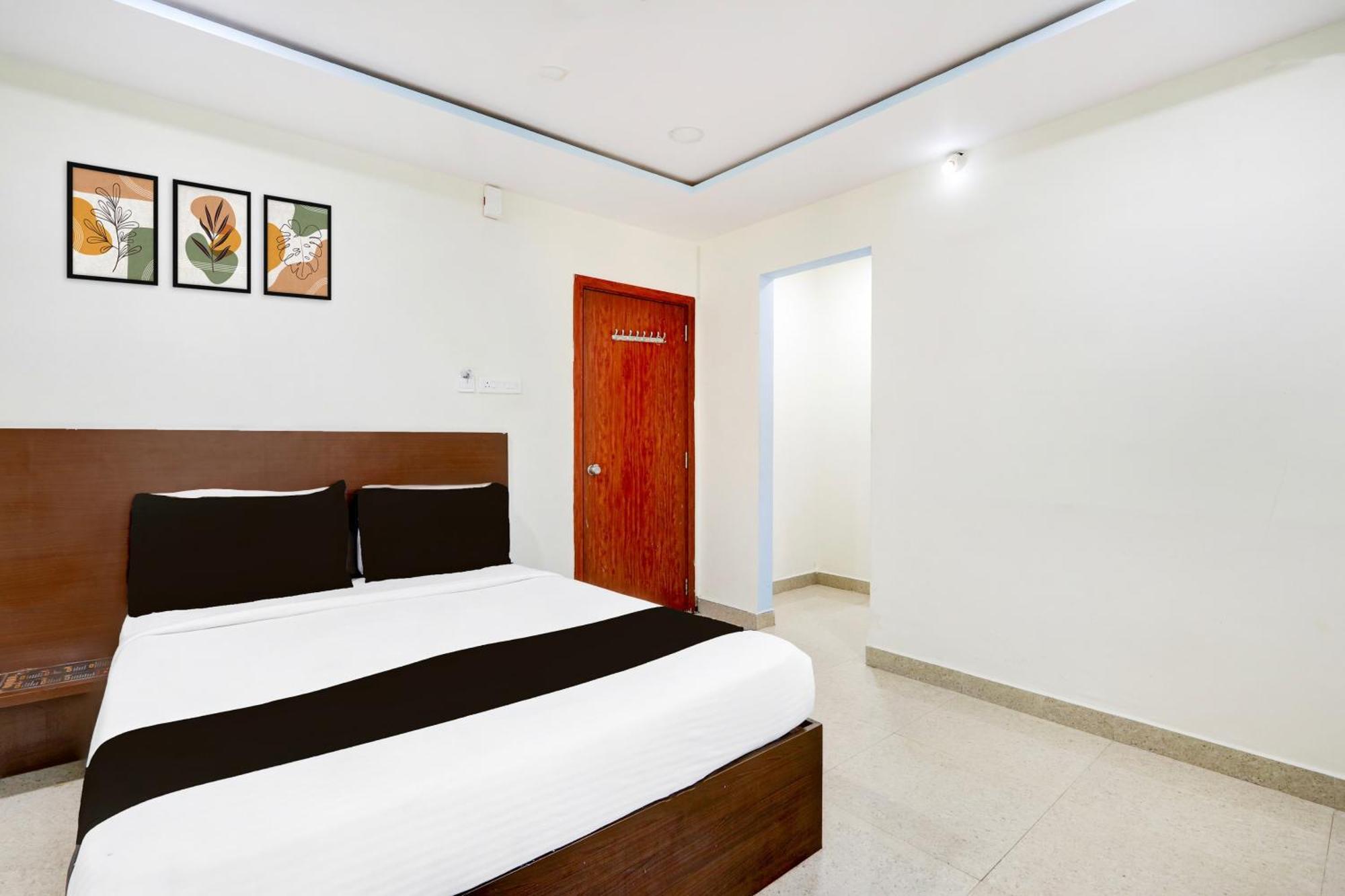 Super Hotel O At Home Hotel Darbar Hyderabad Bagian luar foto