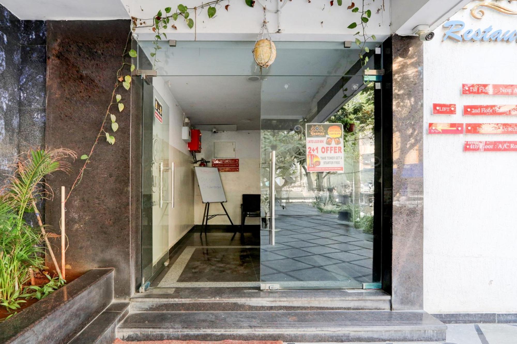 Super Hotel O At Home Hotel Darbar Hyderabad Bagian luar foto